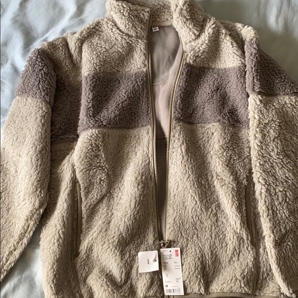 UNI QLO Mens Medium Fleece Jacket